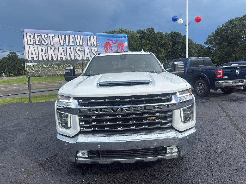 Used 2021 Chevrolet Silverado 3500 LTZ w/ LTZ Convenience Package AWD/4WD image 2