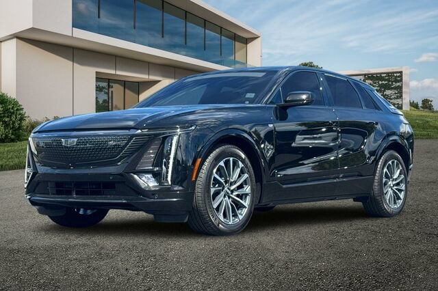 Certified 2024 Cadillac Lyriq Sport w/ LPO, Floor Liner Package AWD/4WD image 8