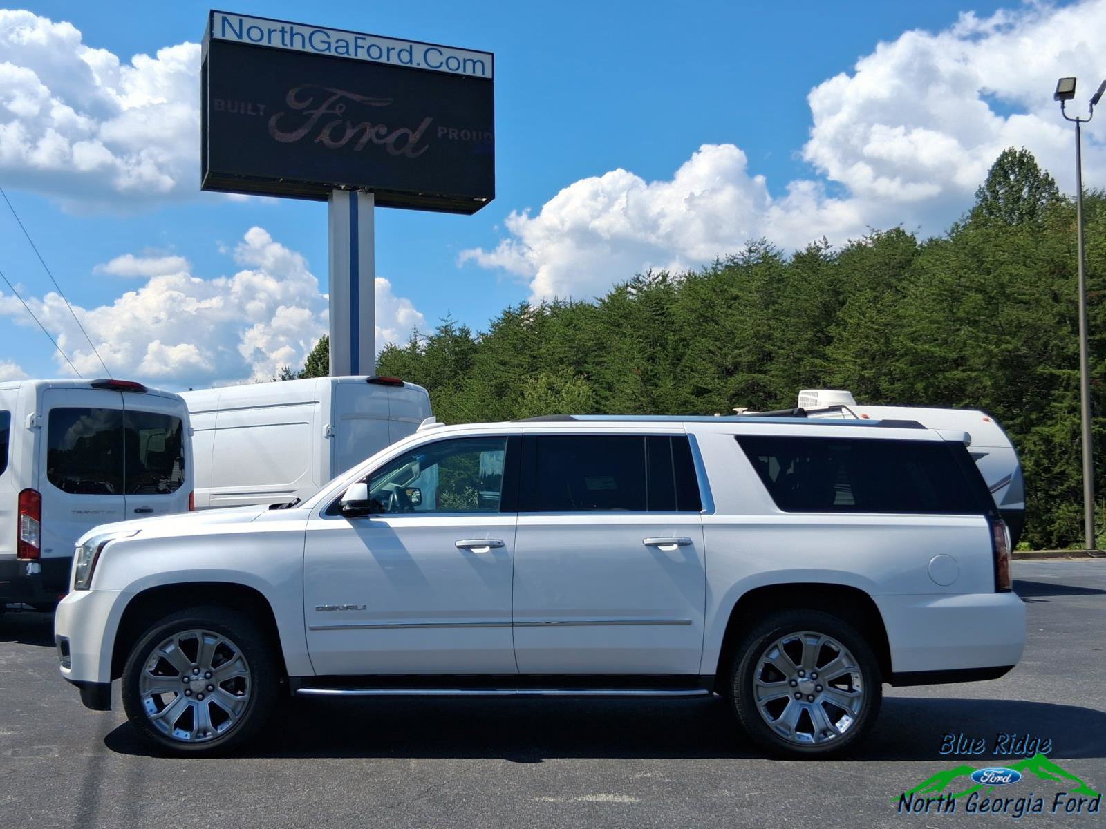 Used 2016 GMC Yukon XL Denali w/ Open Road Package image 2