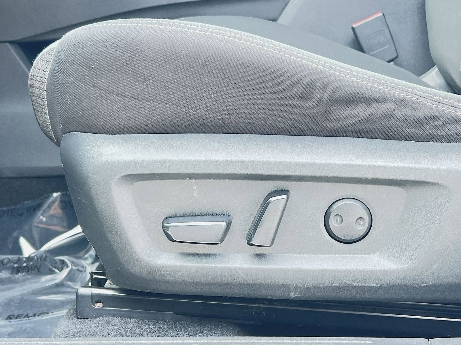 Used 2021 Nissan Rogue SV image 14