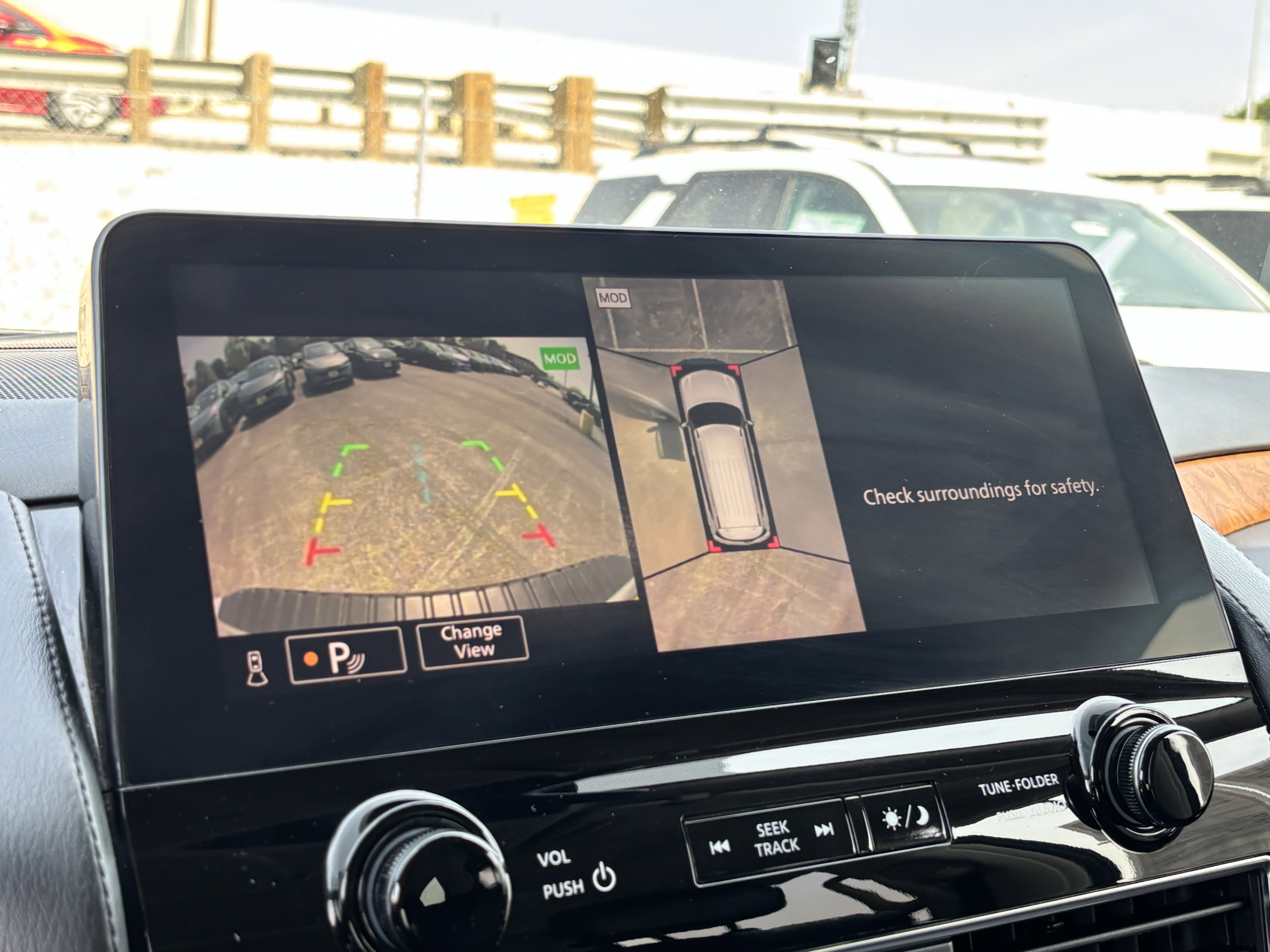 Used 2021 Nissan Armada SL w/ Captain's Chairs Package RWD image 22