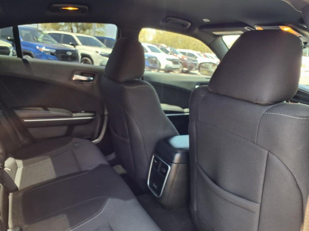 Used 2022 Dodge Charger SXT RWD image 20
