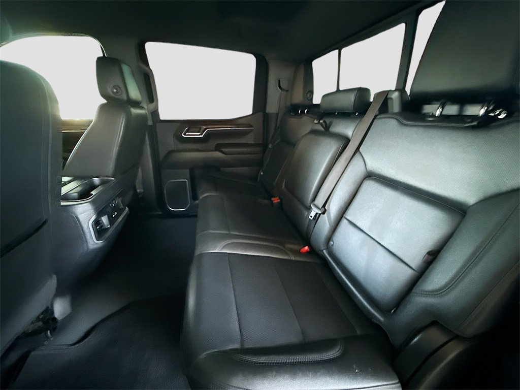 Used 2023 GMC Sierra 1500 SLT image 25