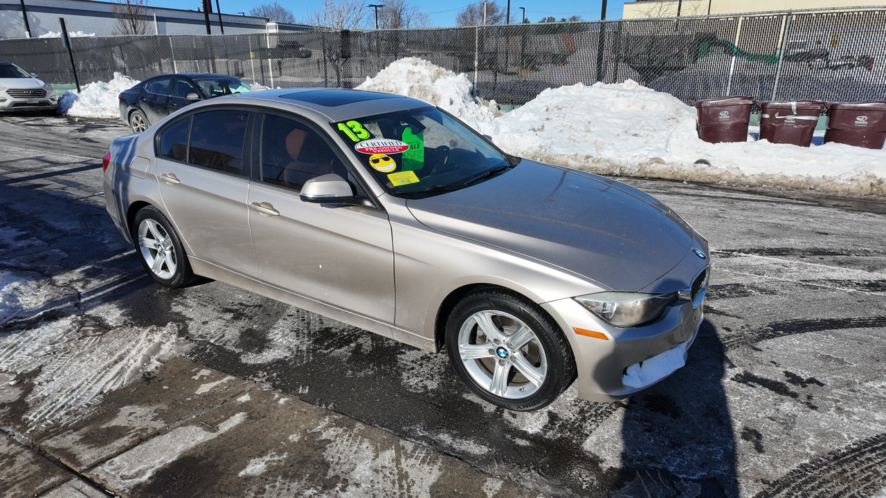 Used 2013 BMW 320i xDrive 320i xDrive image 2