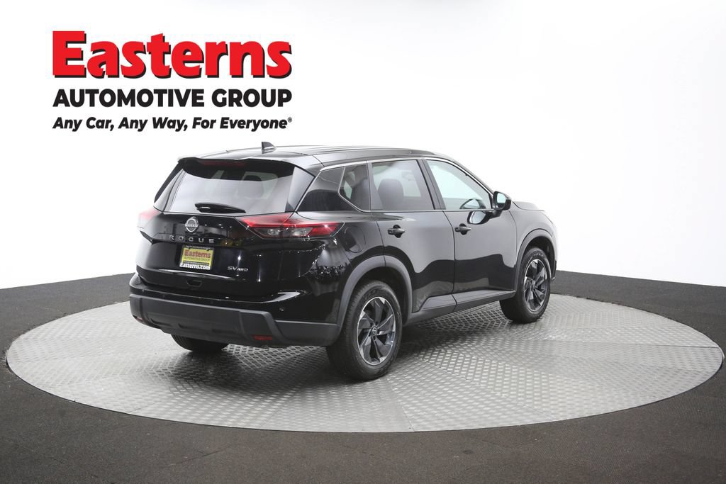 Used 2024 Nissan Rogue SV AWD/4WD image 38