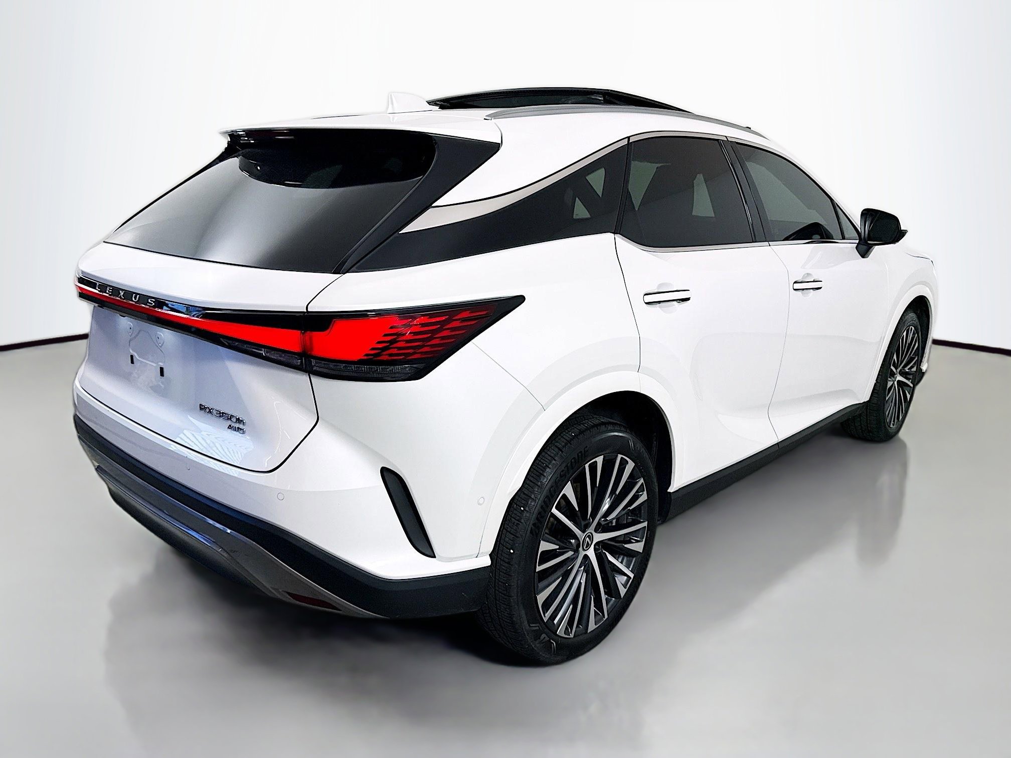 Used 2023 Lexus RX 350 w/ Accessory Package (Z1) image 7