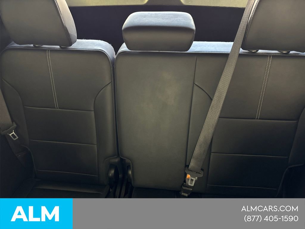 Used 2024 GMC Acadia Elevation image 26