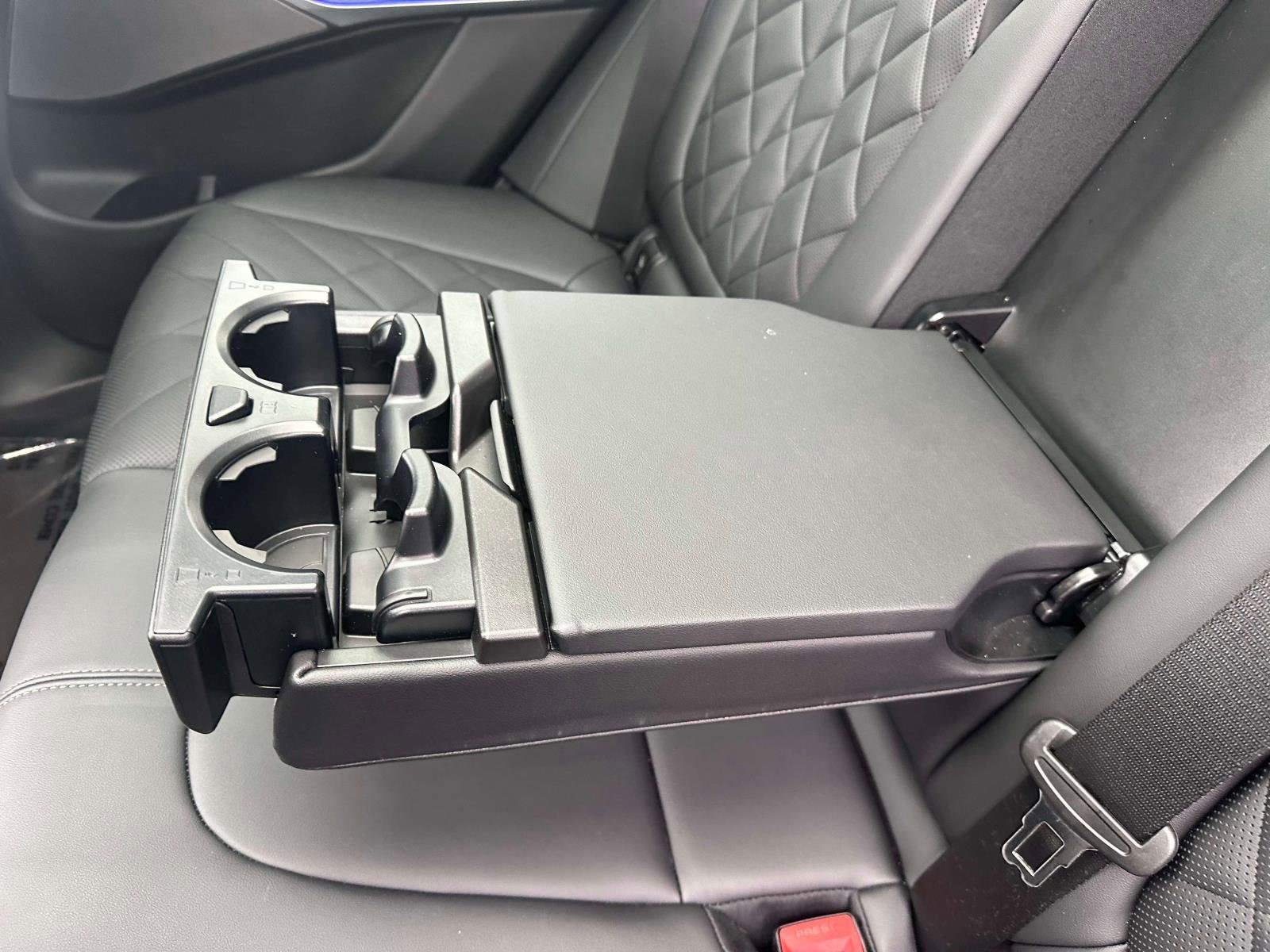 Used 2026 BMW X5 M60i image 10