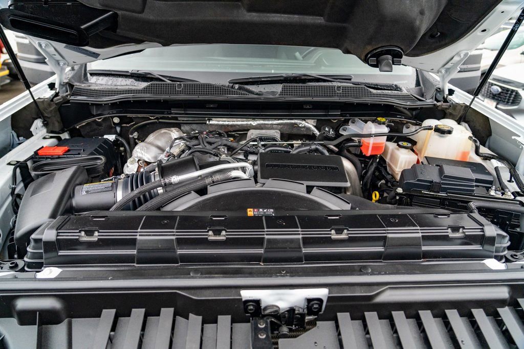 Used 2024 Chevrolet Silverado 3500 LT image 24