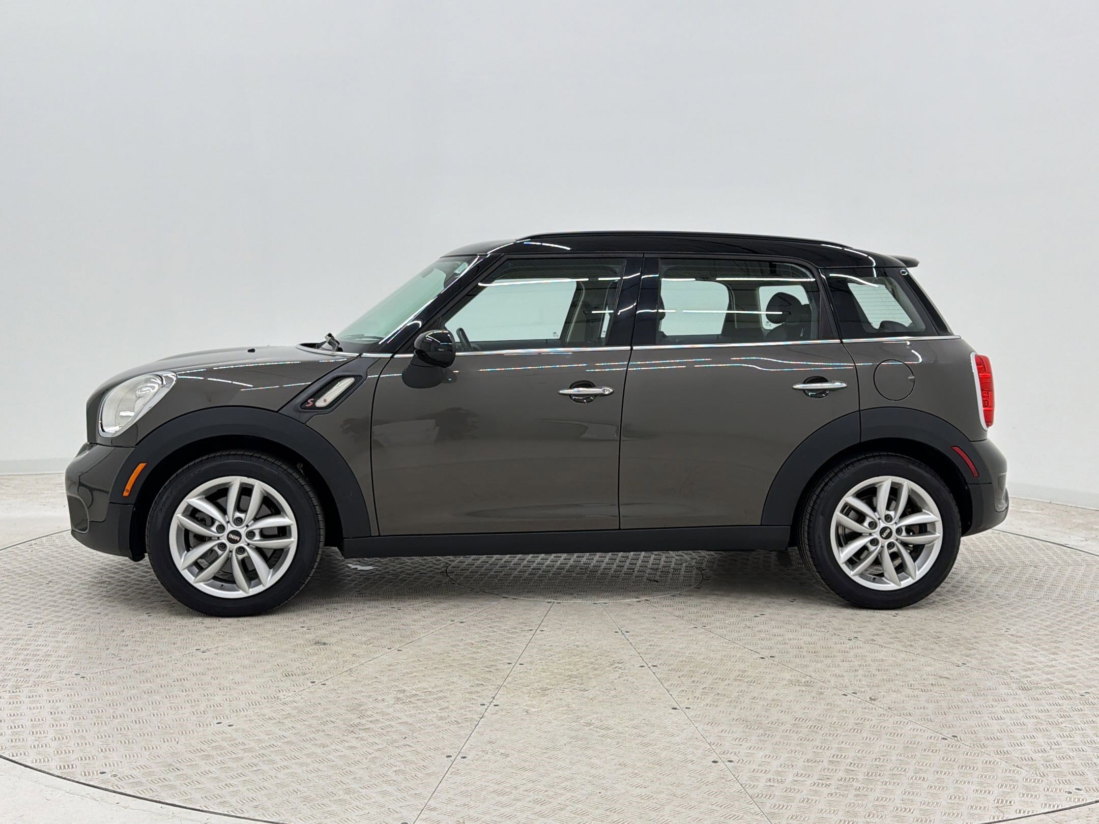Used 2013 MINI Cooper Countryman S image 2