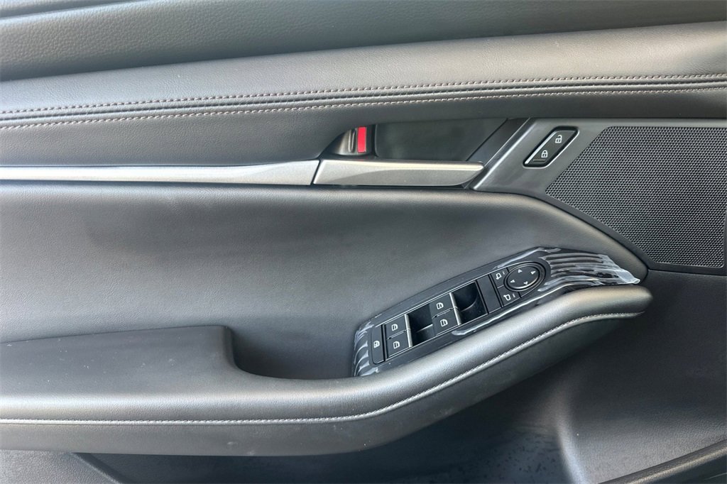 Used 2025 MAZDA MAZDA3 s image 12