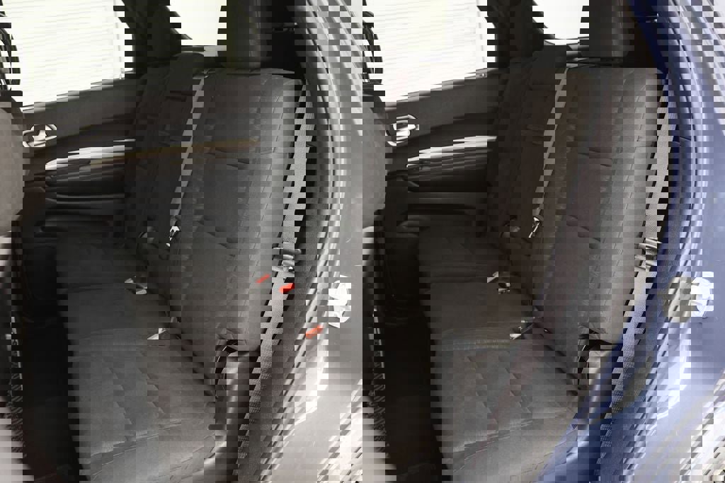 Used 2020 Dodge Durango SXT image 11