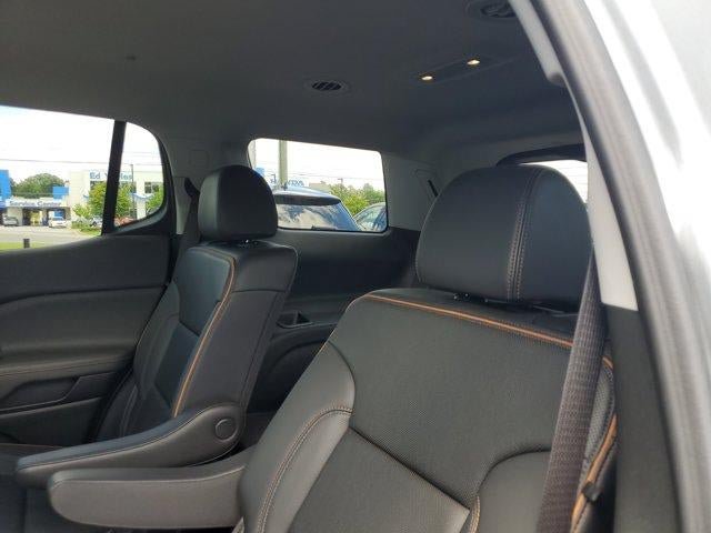 Used 2023 GMC Acadia AT4 w/ Technology Package AWD/4WD image 10