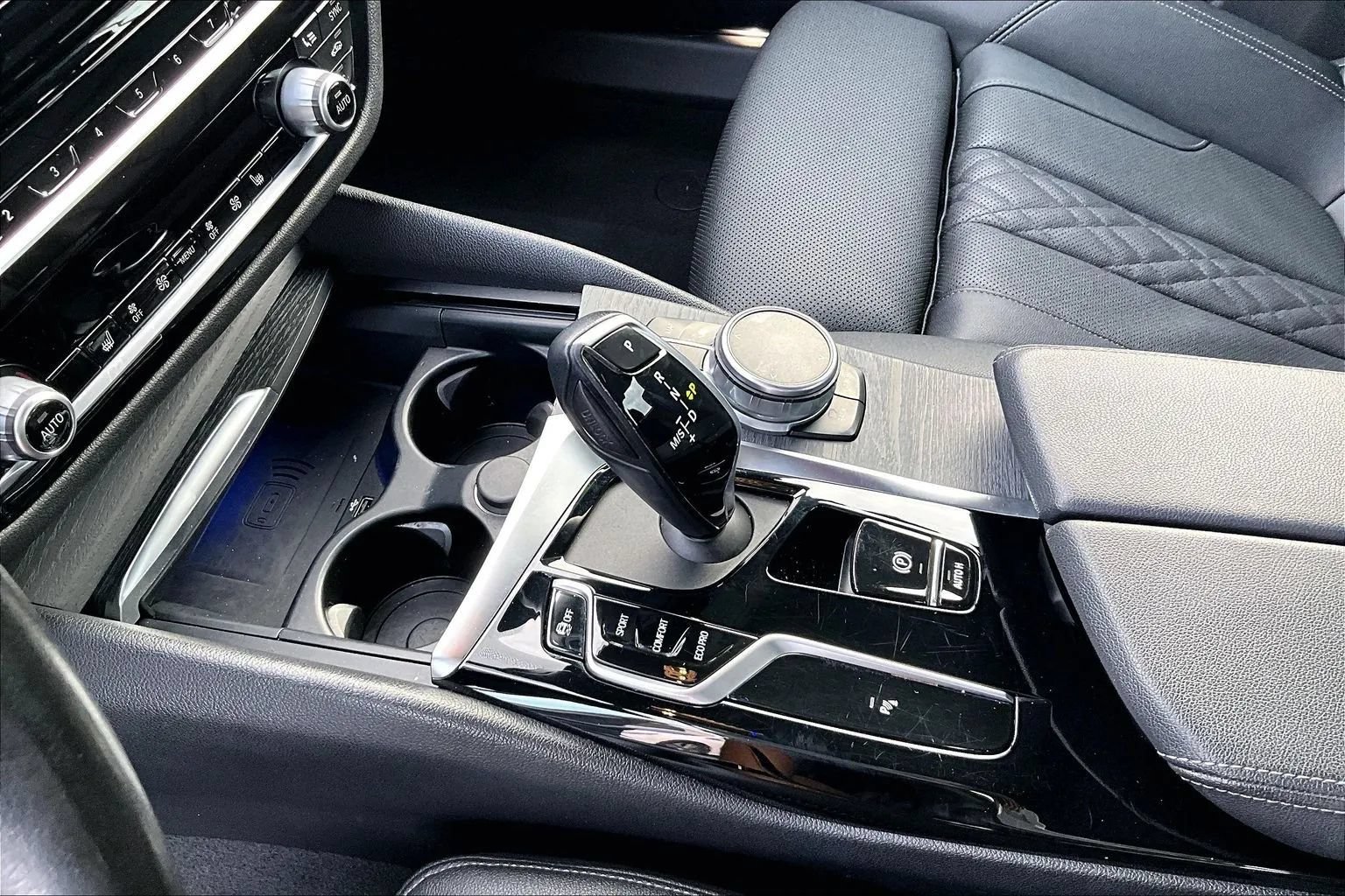 Used 2021 BMW 530i RWD image 14