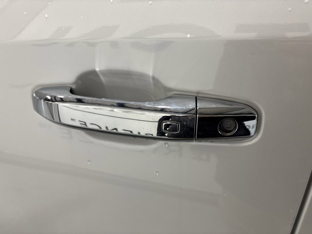 Used 2023 GMC Sierra 1500 Denali w/ Technology Package image 4