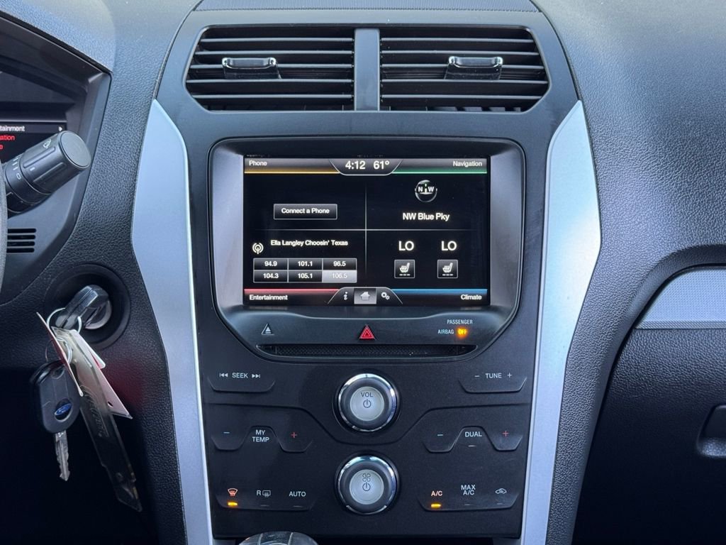 Used 2015 Ford Explorer XLT w/ Equipment Group 202A image 17