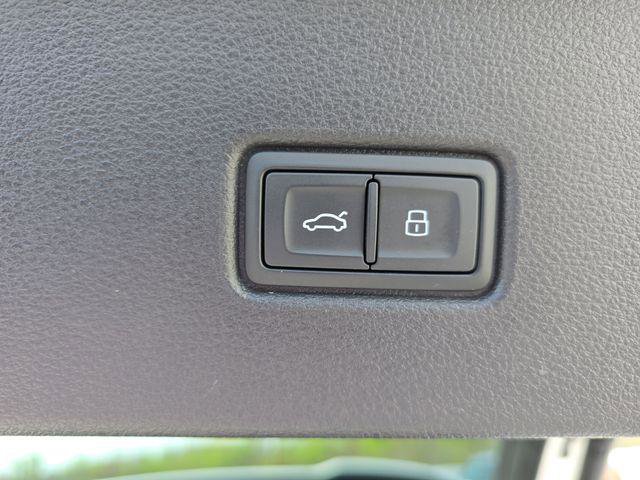Used 2023 Audi Q5 2.0T Premium Plus AWD/4WD image 16