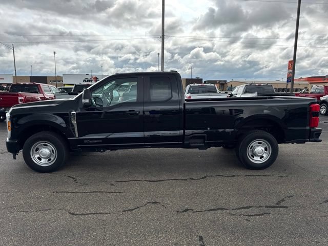 Used 2024 Ford F350 XL w/ 360-Degree Camera Package RWD image 4