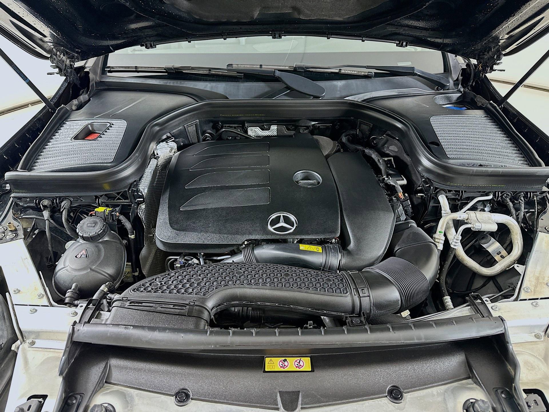 Certified 2022 Mercedes-Benz GLC 300 image 31