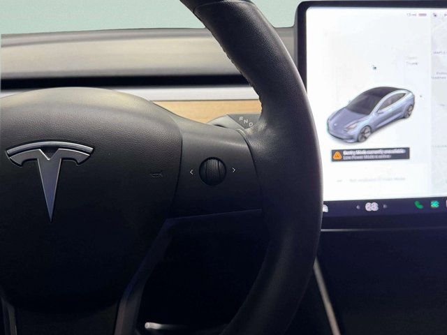 Used 2019 Tesla Model 3 image 17