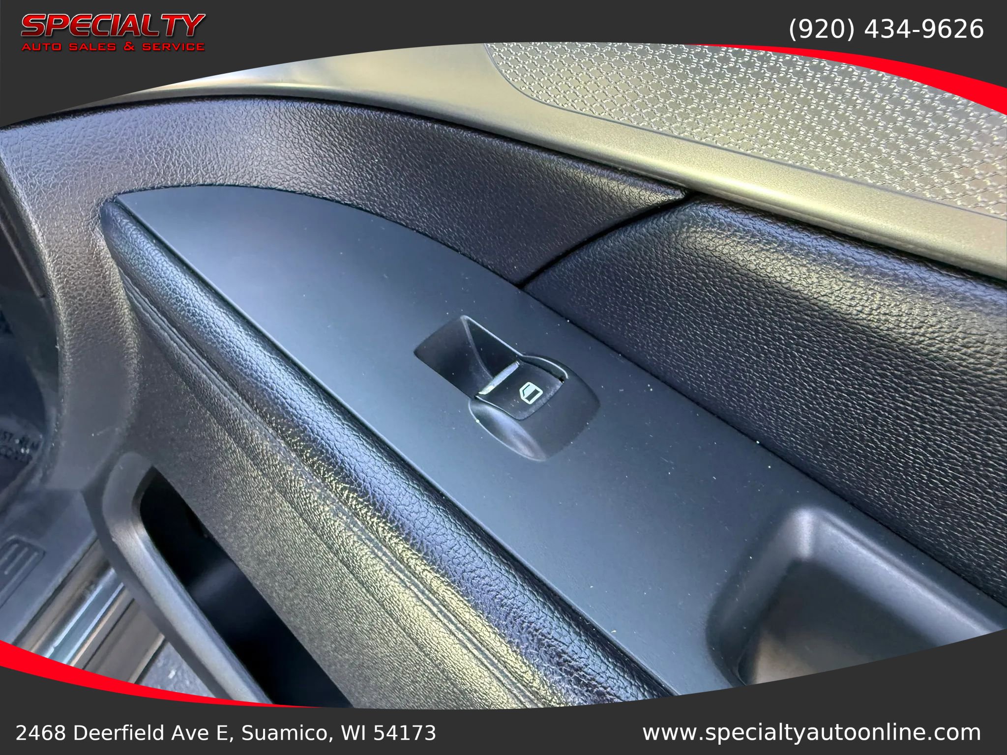 Used 2018 Ford Explorer XLT w/ Equipment Group 201A AWD/4WD image 28