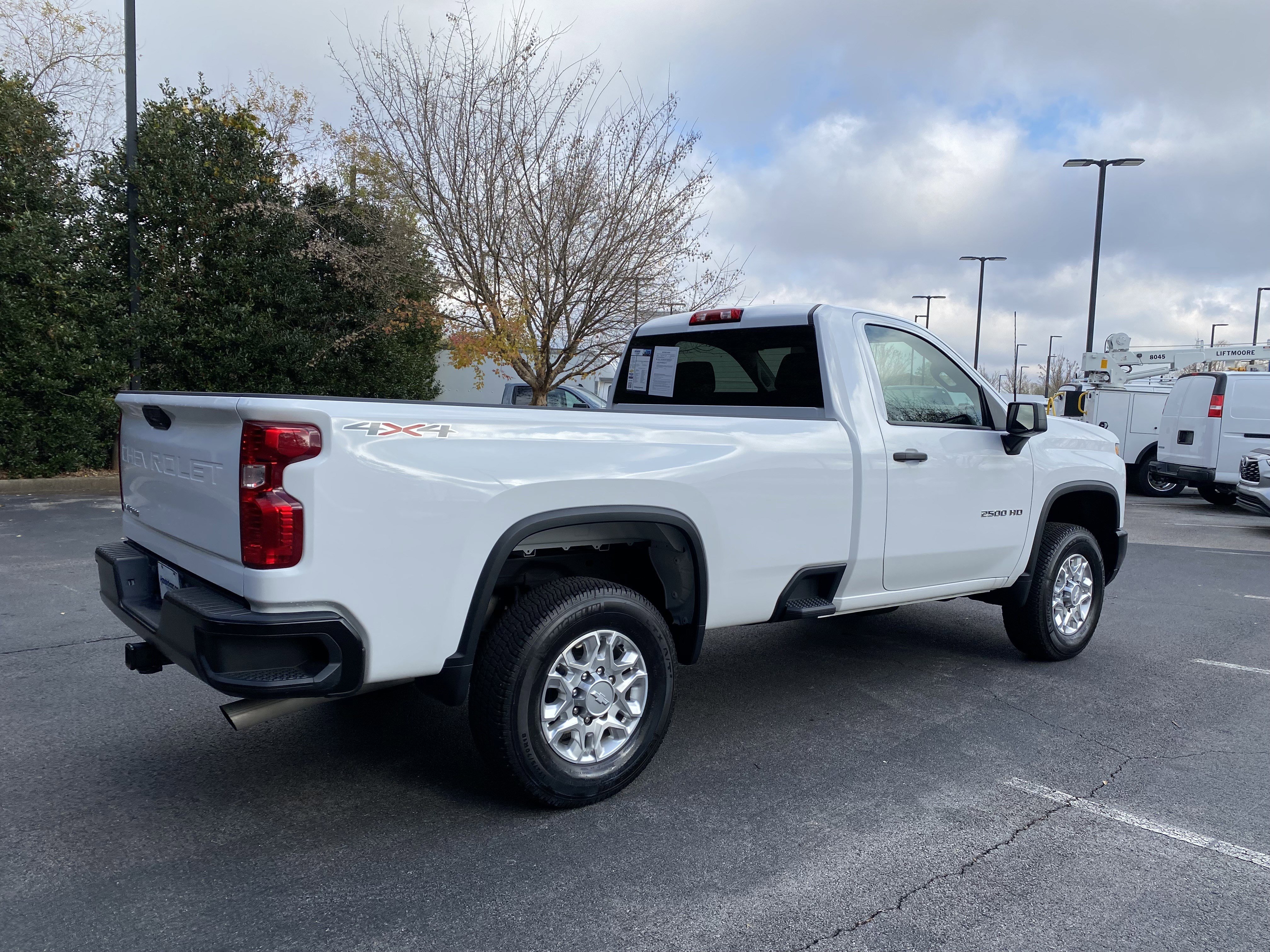 Used 2025 Chevrolet Silverado 2500 W/T w/ WT Convenience Package image 9