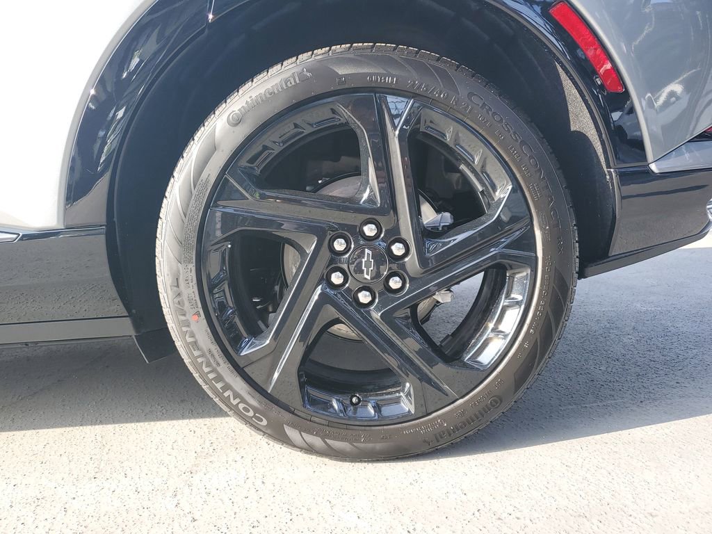 New 2026 Chevrolet Equinox EV RS image 5