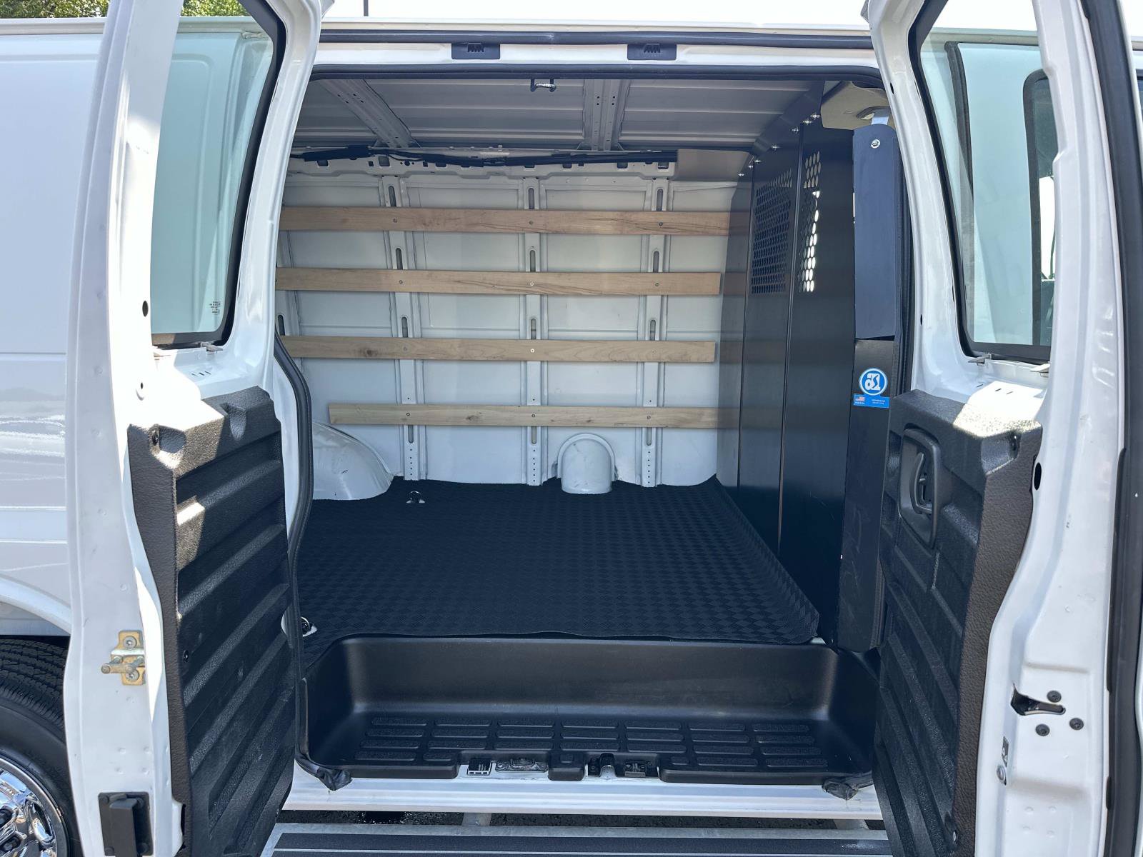 Certified 2025 Chevrolet Express 2500 w/ Driver Convenience Package RWD image 10