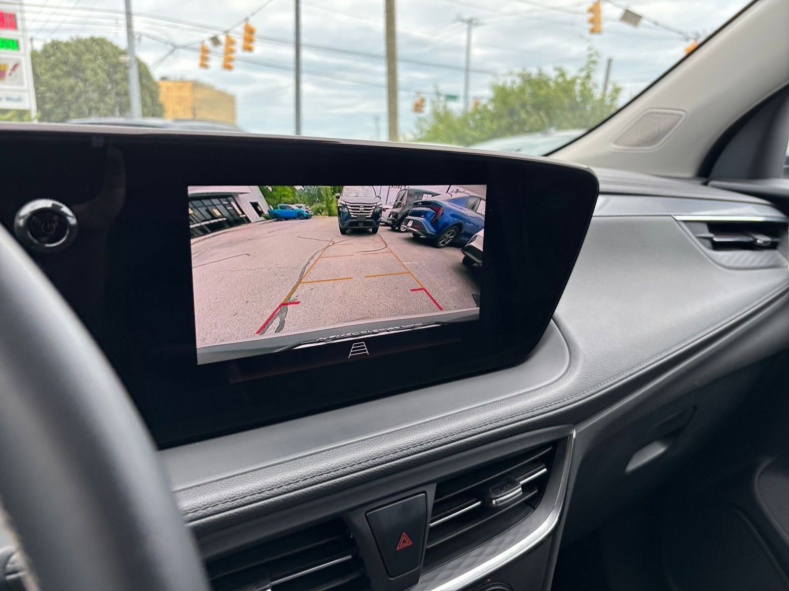 Used 2025 Buick Encore GX Preferred FWD image 22