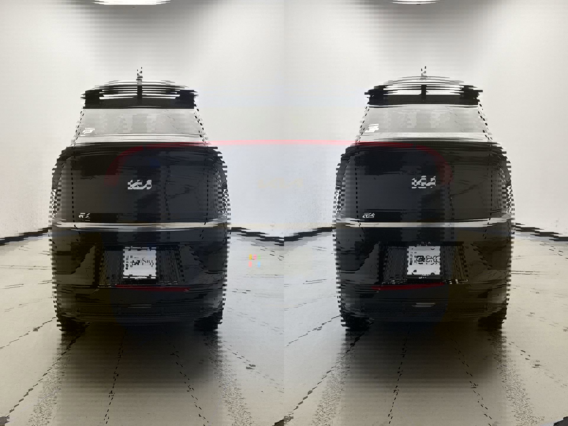 Used 2024 Kia EV6 Wind image 4