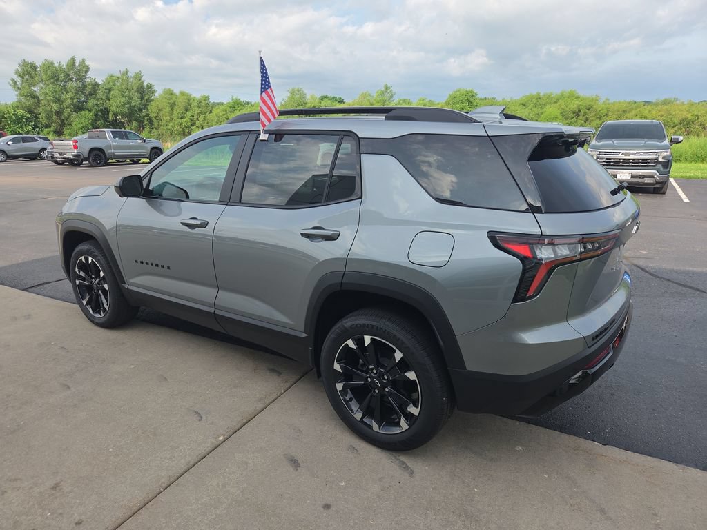 New 2026 Chevrolet Equinox RS w/ Convenience Package III AWD/4WD image 5
