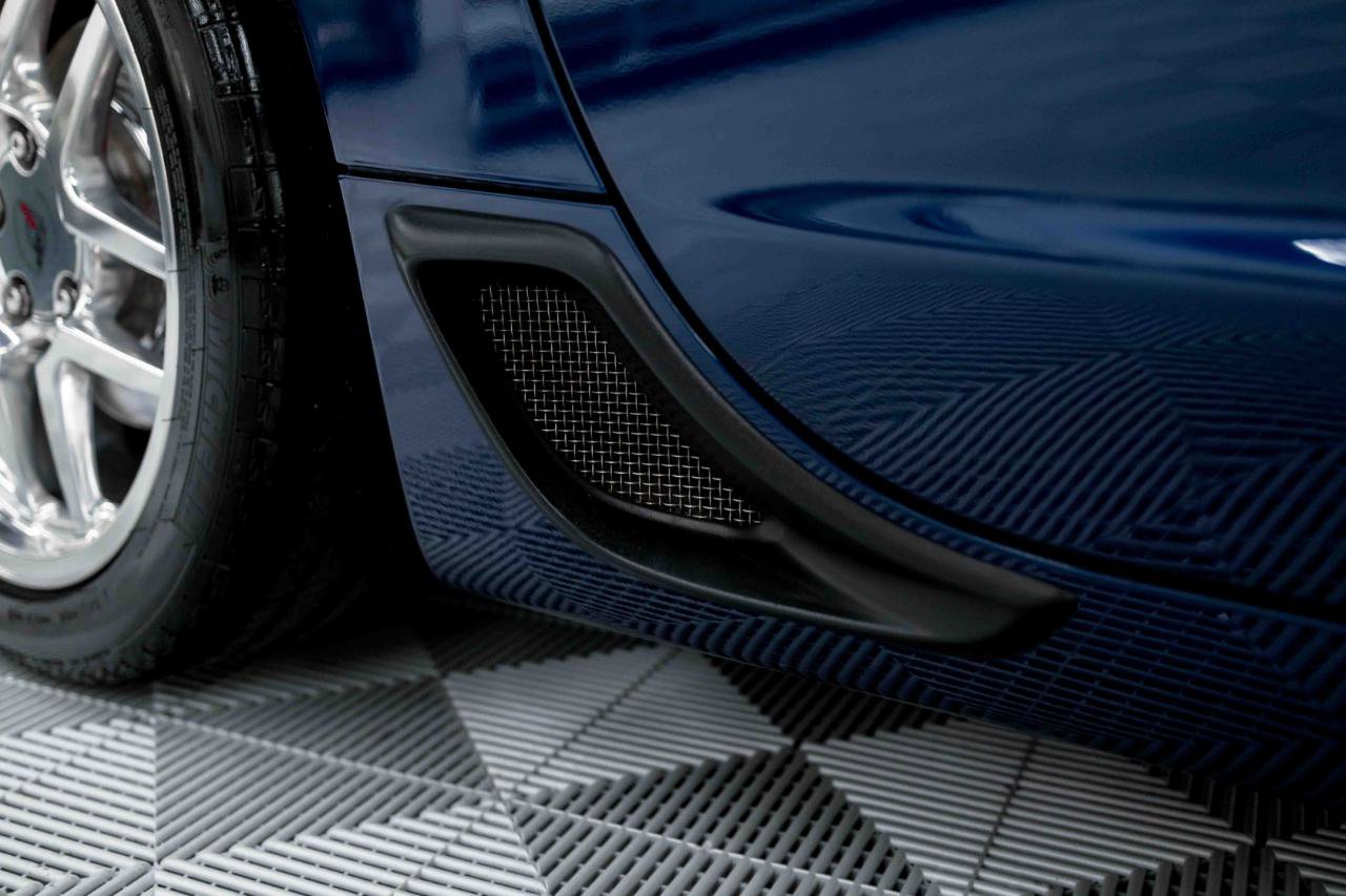 Used 2004 Chevrolet Corvette Z06 w/ Z06 Preferred Equipment Group image 21