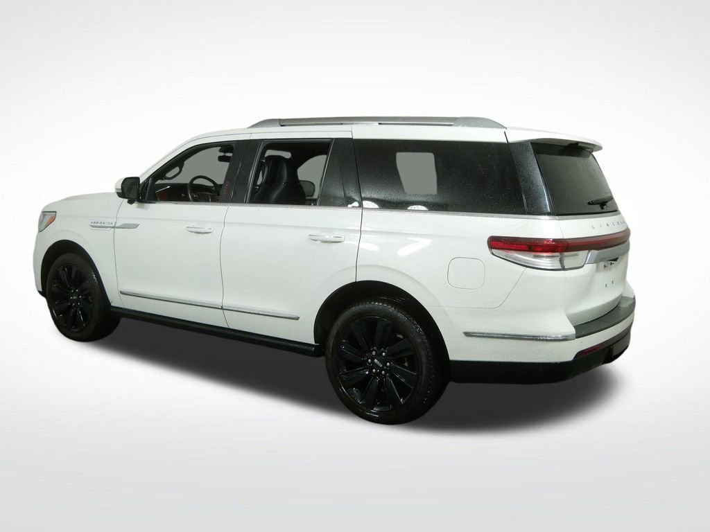 Used 2024 Lincoln Navigator Reserve w/ Equipment Group 201A AWD/4WD image 8