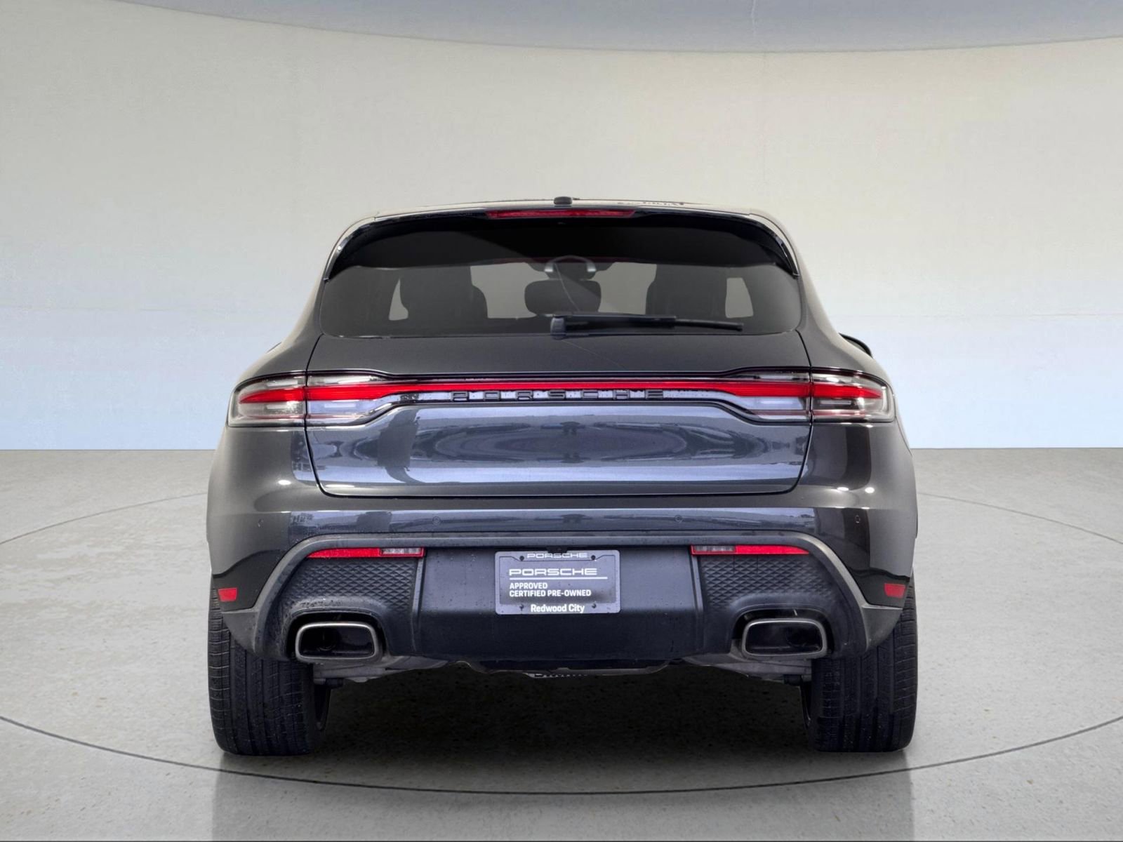 Certified 2025 Porsche Macan AWD/4WD image 7