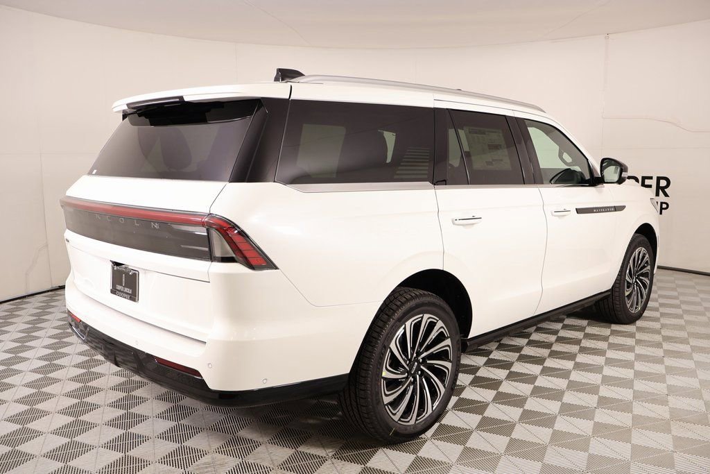 New 2025 Lincoln Navigator Black Label image 23