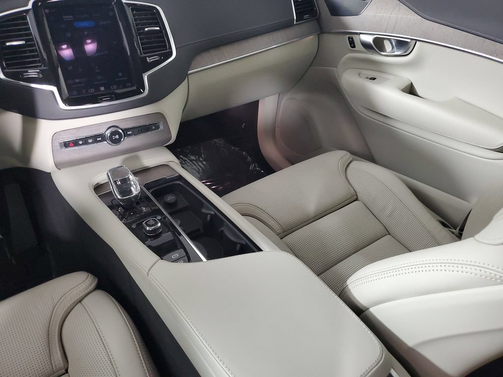 Certified 2023 Volvo XC90 B6 Ultimate AWD/4WD image 18