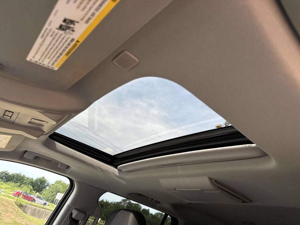 Used 2019 Cadillac Escalade Premium Luxury AWD/4WD image 26