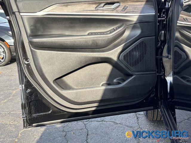 New 2025 Jeep Grand Cherokee Limited image 14