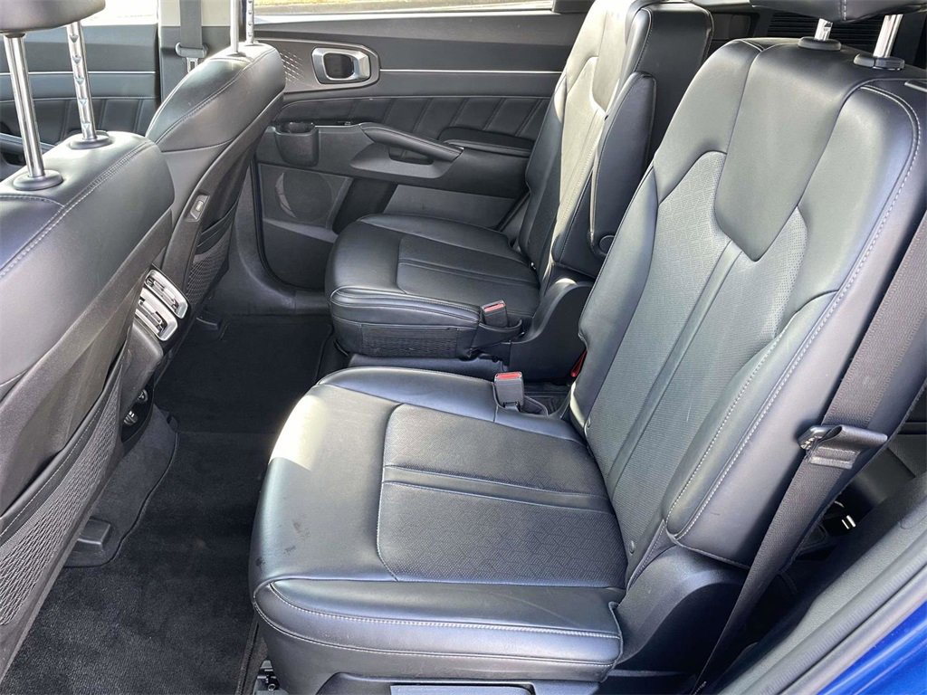 Used 2021 Kia Sorento SX image 12