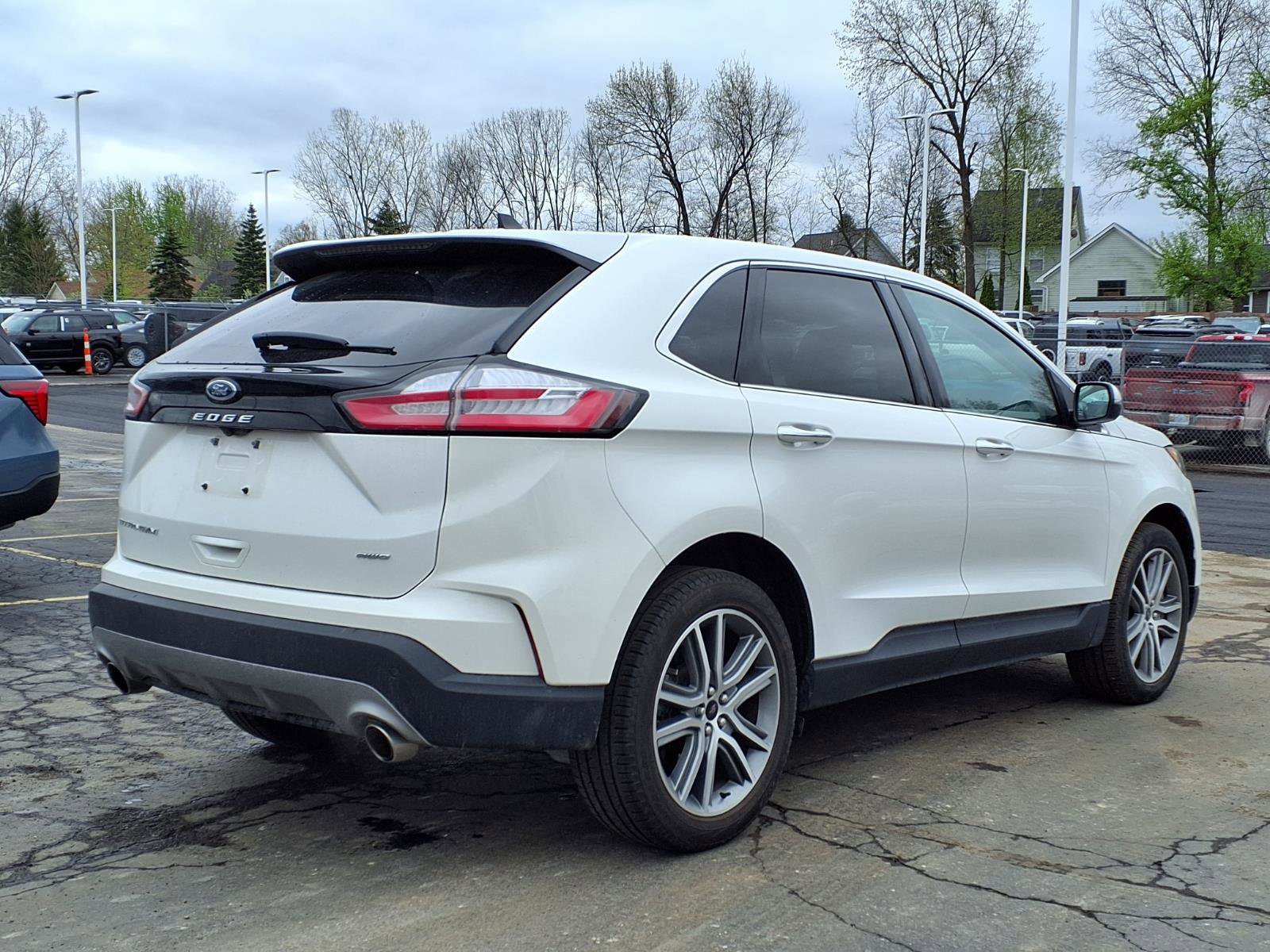 Used 2024 Ford Edge Titanium AWD/4WD image 4
