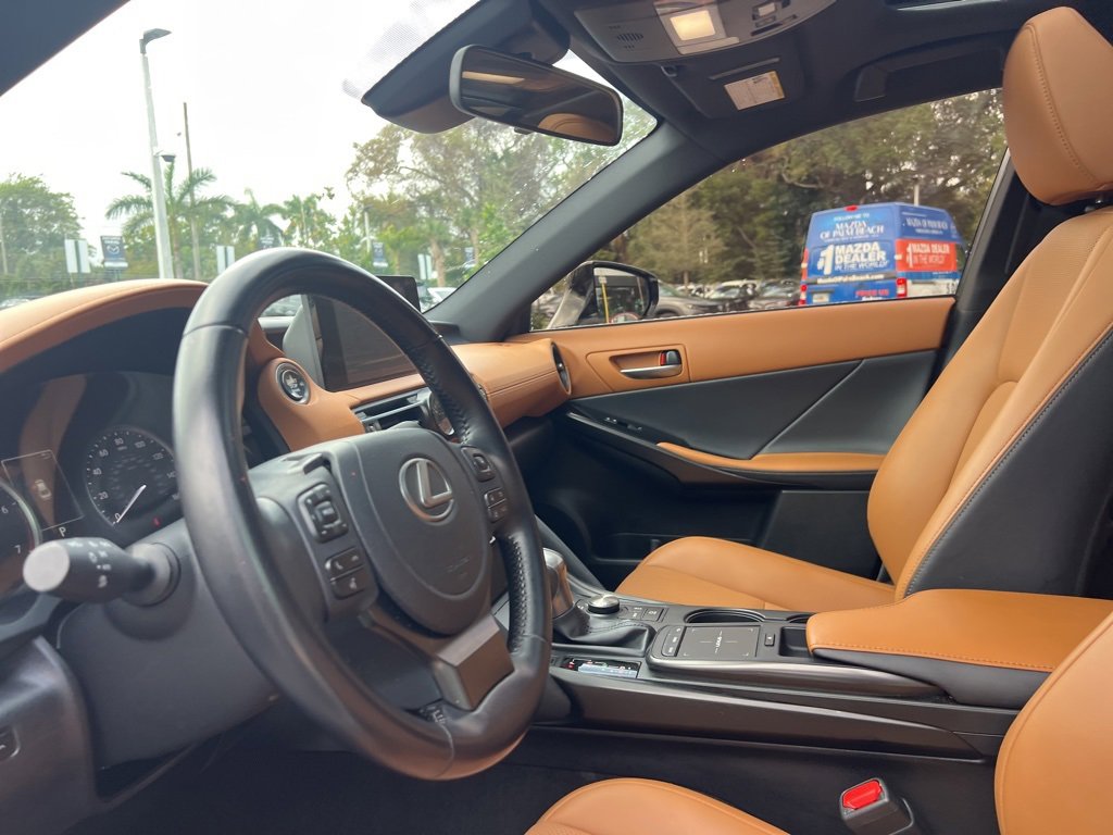 Used 2024 Lexus IS 300 image 28