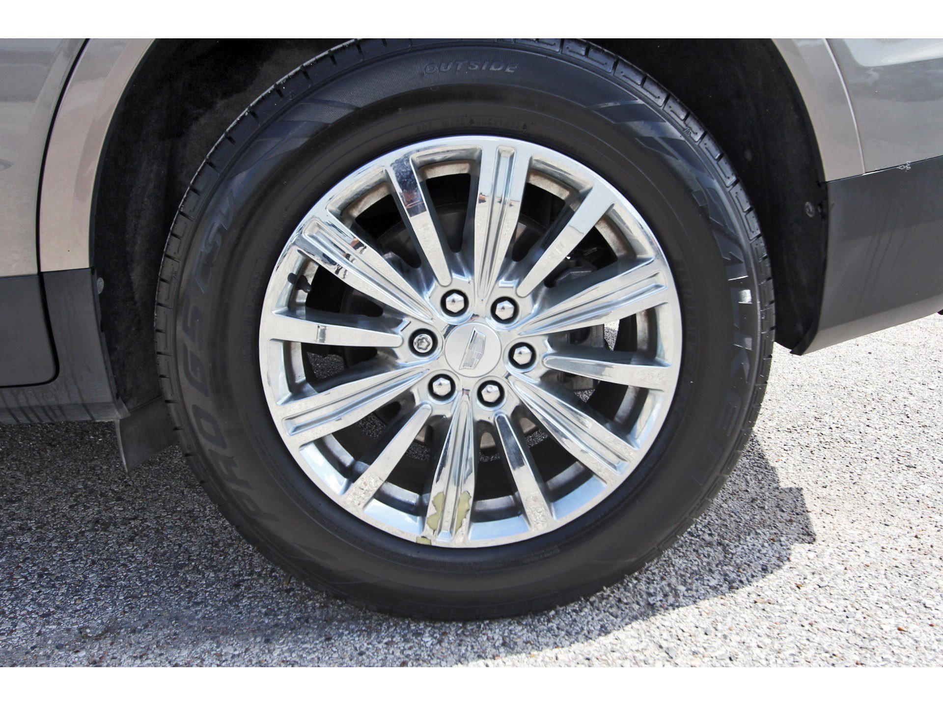 Used 2017 Cadillac XT5 Luxury w/ Driver Awareness Package image 33