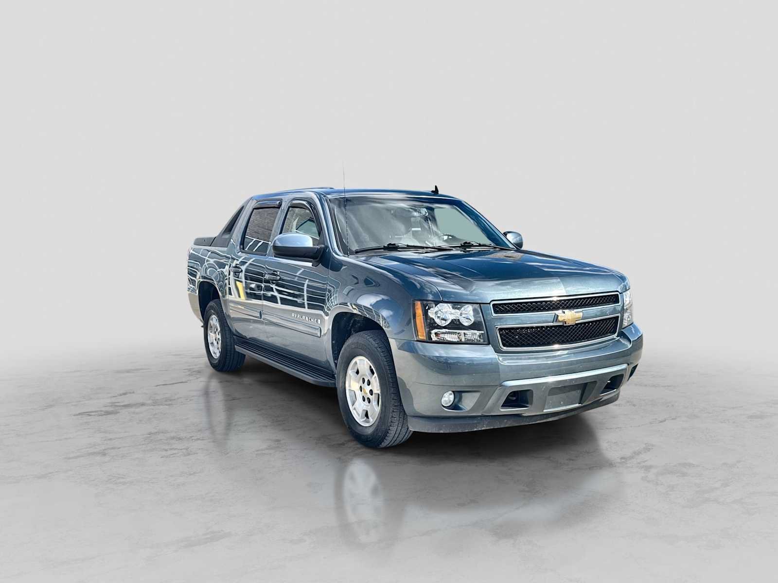 Used 2009 Chevrolet Avalanche LT AWD/4WD image 8