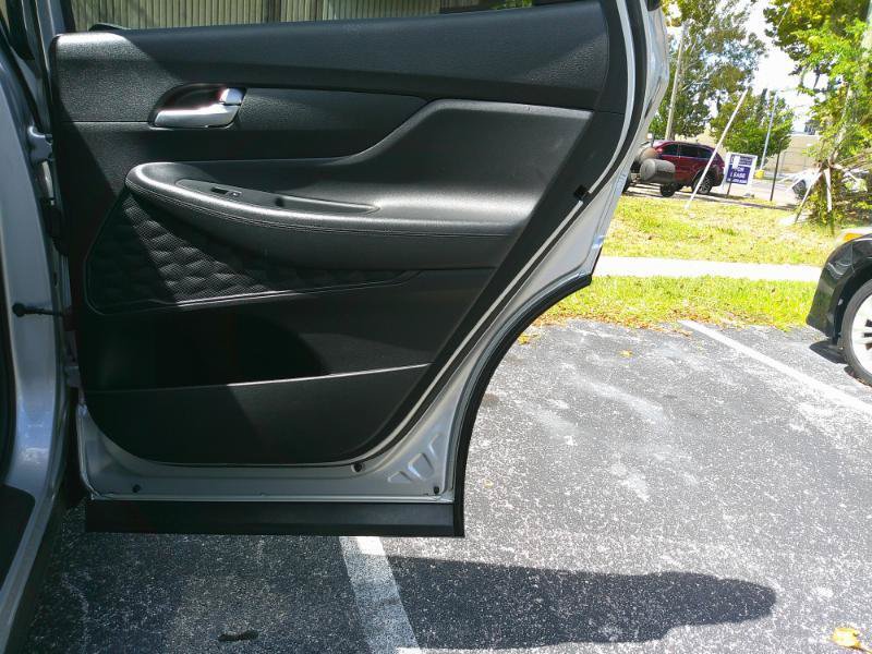 Used 2019 Hyundai Santa Fe SE FWD image 25