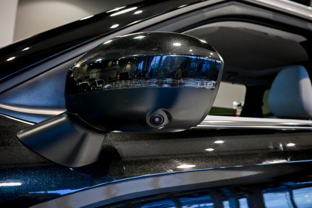 Used 2025 Mitsubishi Outlander AWD image 52