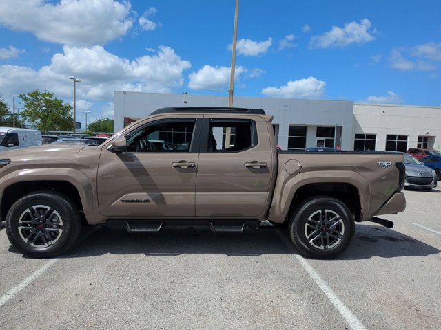 Certified 2026 Toyota Tacoma TRD Sport AWD/4WD image 9