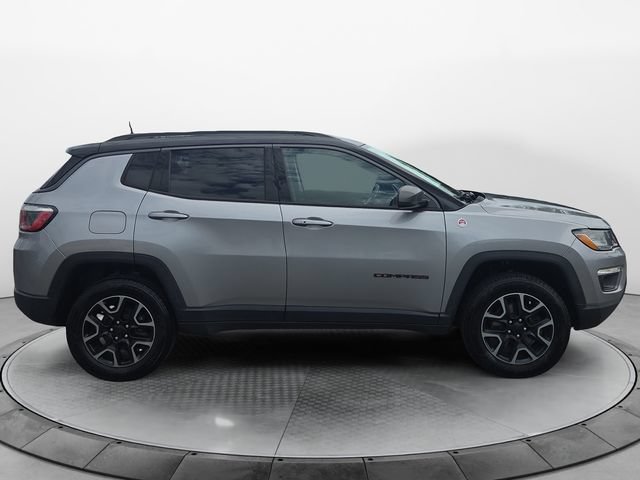 Used 2019 Jeep Compass Trailhawk AWD/4WD image 6