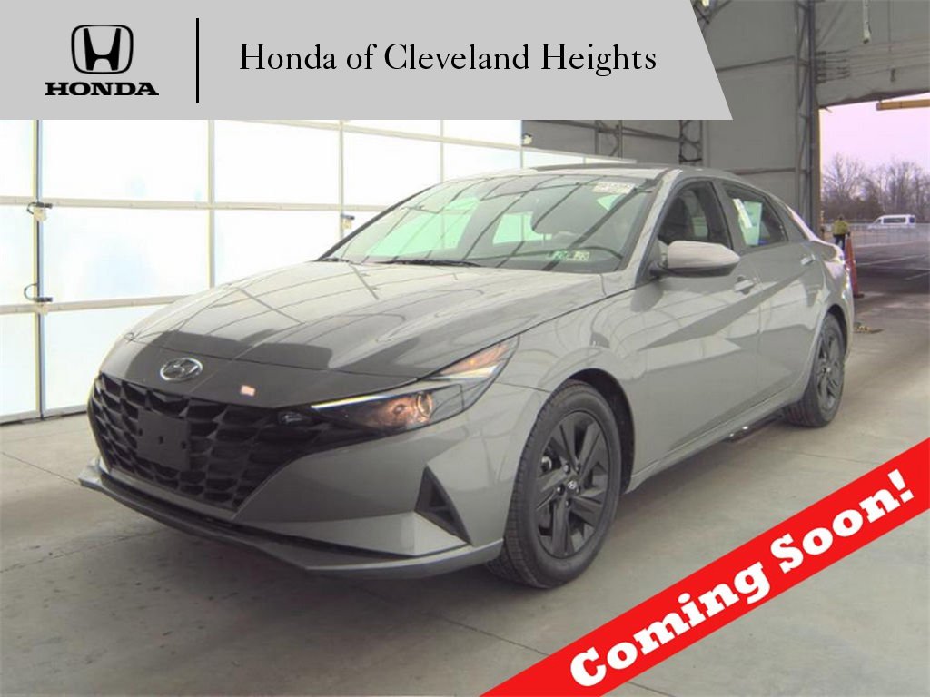 Used 2023 Hyundai Elantra SEL image 1