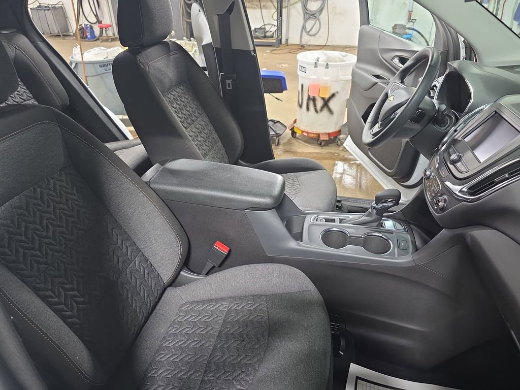 Used 2024 Chevrolet Equinox LT w/ LPO, Floor Liner Package image 10