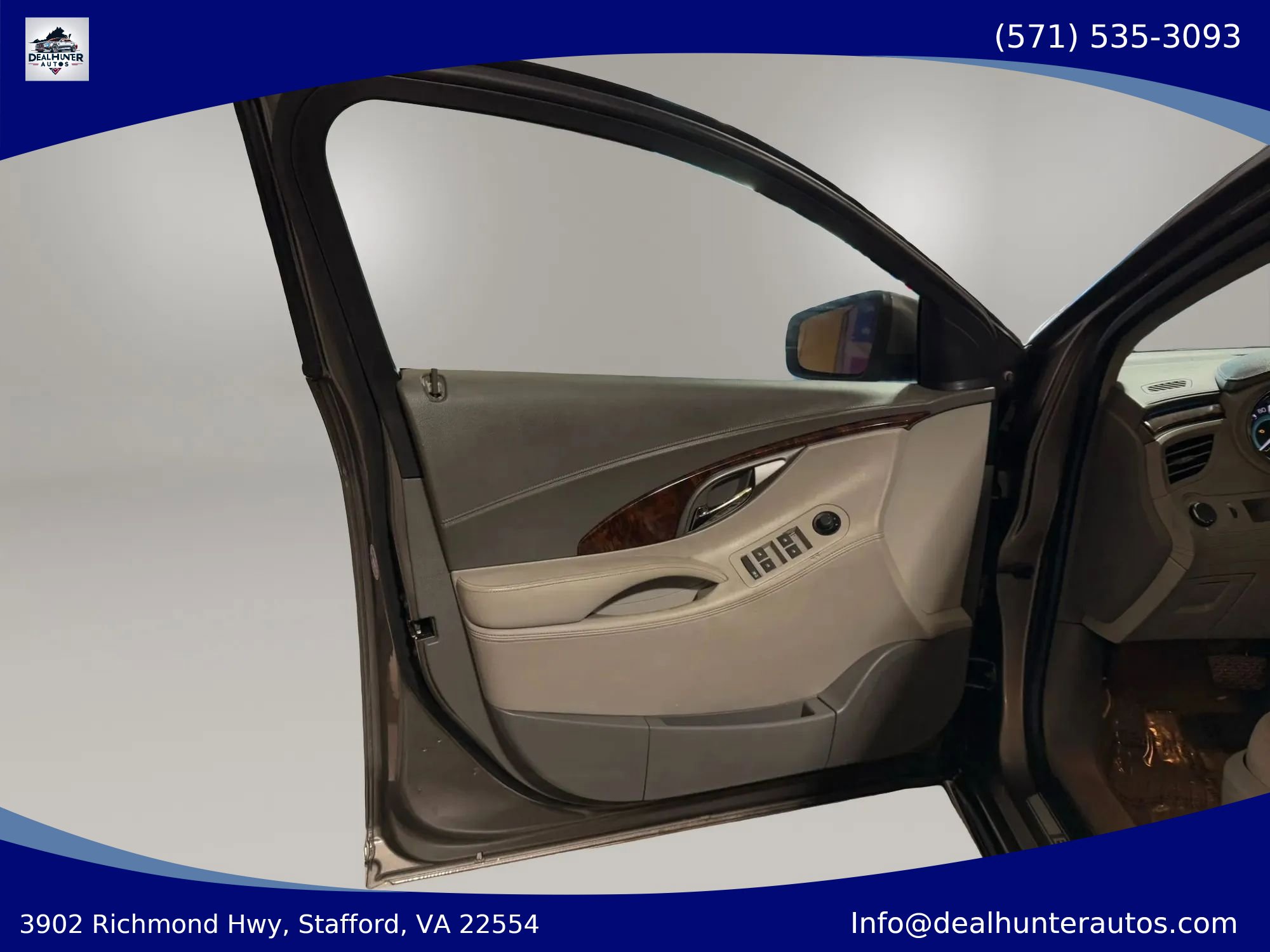 Used 2012 Buick LaCrosse FWD image 18